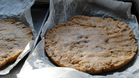 chocolate-peanut-butter-brownie-cake peanut butter layer